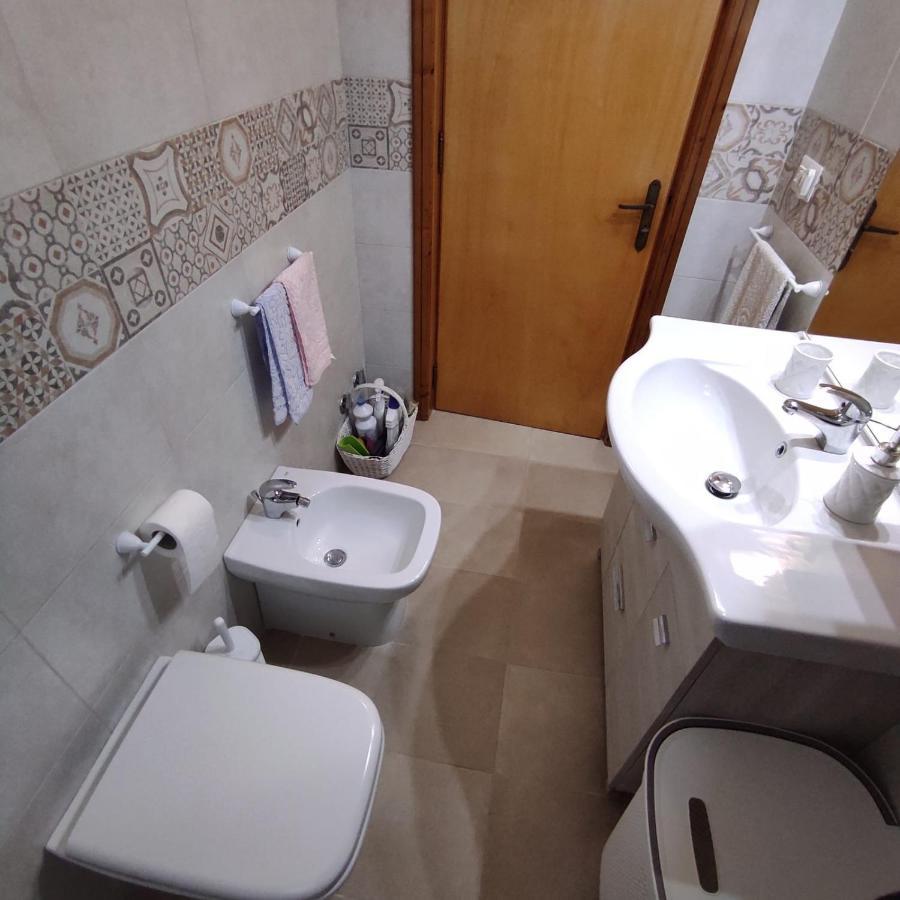 Casa Vacanze Sonia Torre Lapillo Buitenkant foto