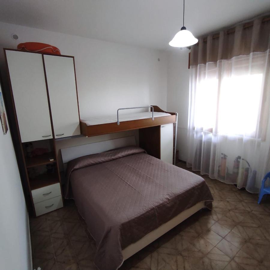 Casa Vacanze Sonia Torre Lapillo Buitenkant foto