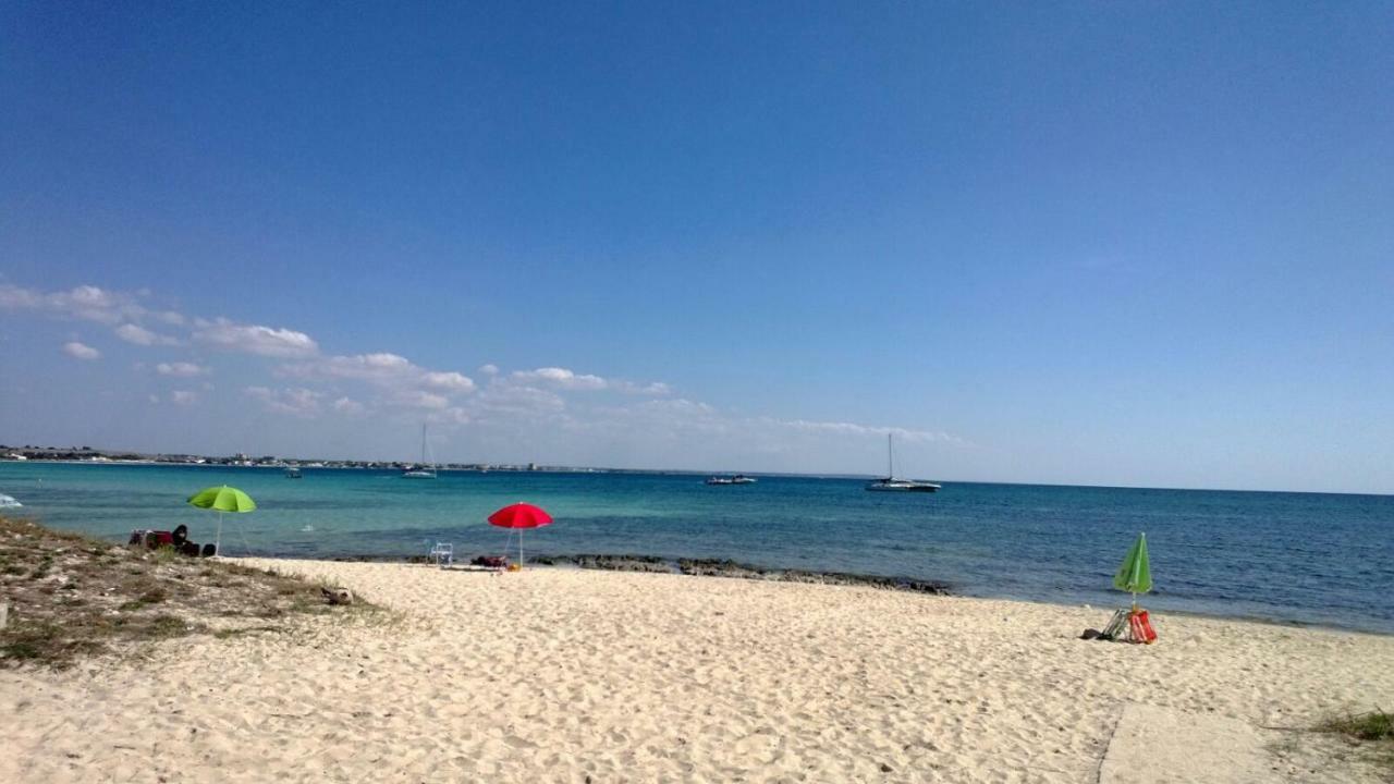 Casa Vacanze Sonia Torre Lapillo Buitenkant foto