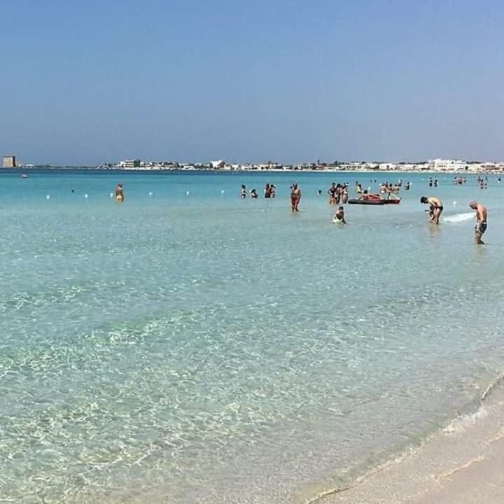 Casa Vacanze Sonia Torre Lapillo Buitenkant foto